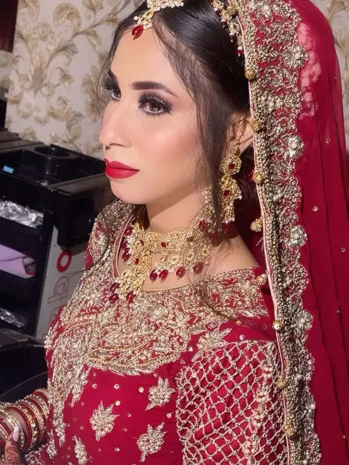 Baraat look: Sindoor red, bold lip